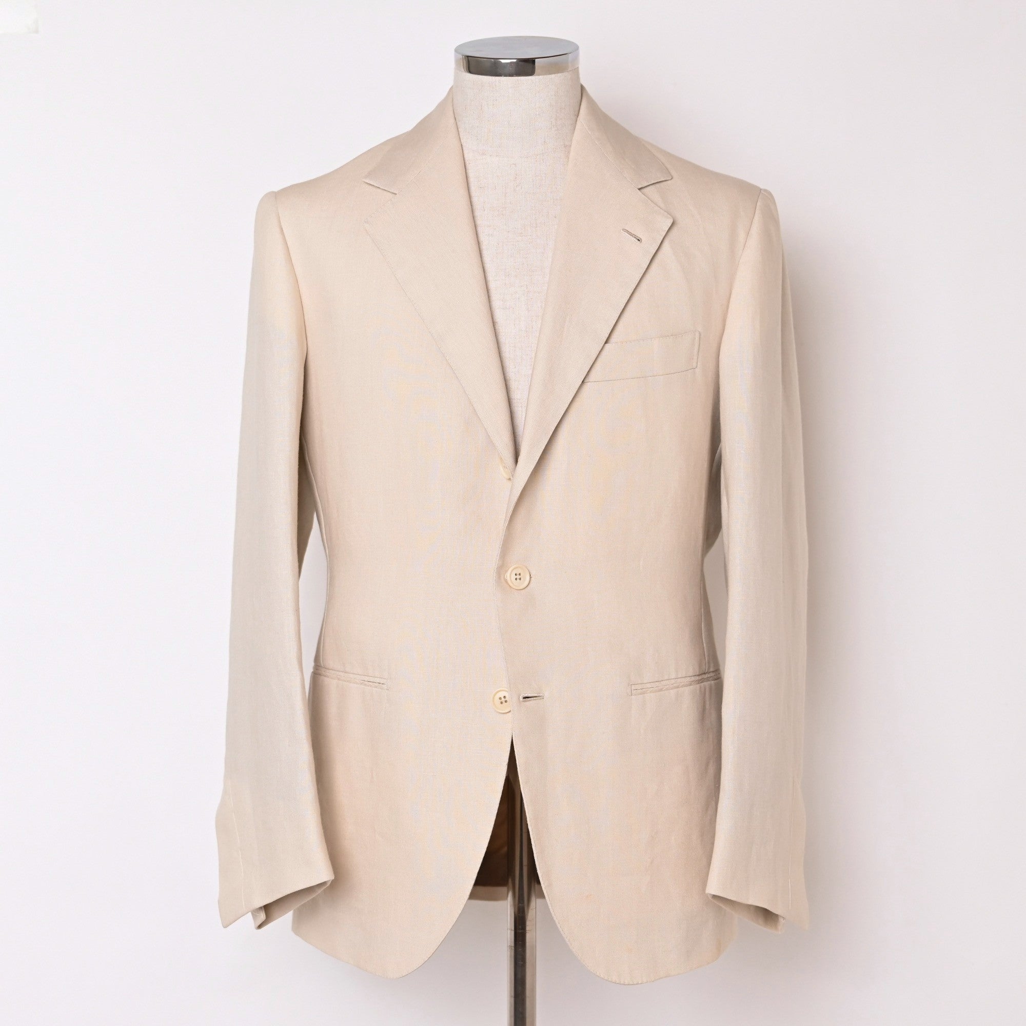 Liverano & Liverano ベージュダウンジャケット リヴェラーノ＆リヴェラーノ | LIVERANO & LIVERANO ONLINE STORE